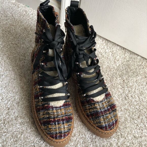 New Steve Madden Women sz 9 M Rainier Multi Plaid tweed Ankle Boots zip lace up - Picture 2 of 12